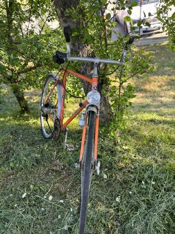 Starý retro bicykel - 2