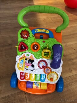 Hračky + choditko - 2