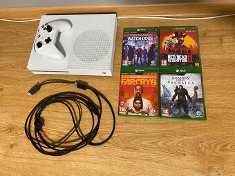 Xbox One S 1TB + 4 hry ZDARMA - 2