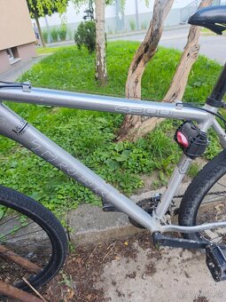 Predám bicykel Trek 4300 - 2
