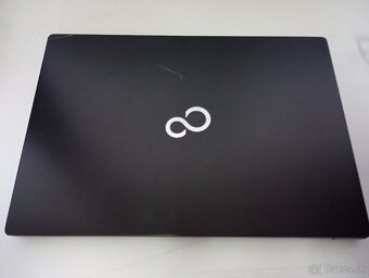 predám notebook FUJITSU LIFEBOOK U904 , WINDOWS 8 - 2