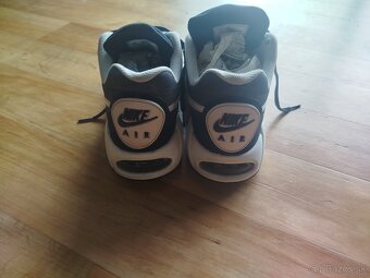 Nike - 2