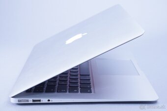 ZÁRUKA/Macbook Air 13.3"/I5 1.4GHZ/4GB RAM/128GB SSD/CZ - 2