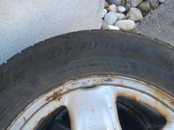 Toyota 215/70r16 - 2