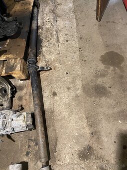 Predam kardan na audi a6 c6 quatro - 2
