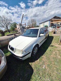 Škoda Octavia - 2