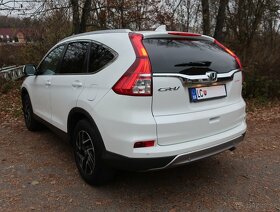Hondu CR-V r.2017 4x4, biela perleť, navi, kamera-TOP PONUKA - 2