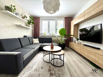NA PREDAJ 2 IZB. BYT S BALKÓNOM, 51M2, KALINČIAKOVA UL., SEN - 2