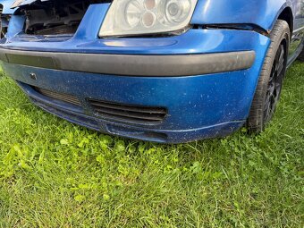 Predam predny naraznik na vw Bora z vr6 podnaraznikom - 2