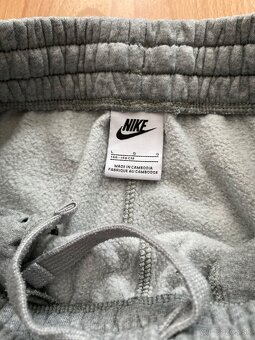 Tepláky NIKE - 2