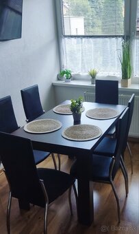 Jedálenský stôl - 2