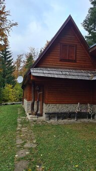 STAVEBNÝ POZEMOK - KÚSOK OD LYŽIARSKEHO STREDISKA - 2
