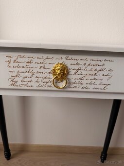 Toaletný stolík - 2