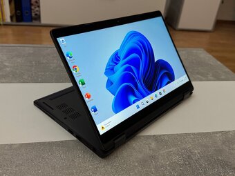 Tablet aj Notebook Dell Latitude 5300 i5 16GB 256GB - 2