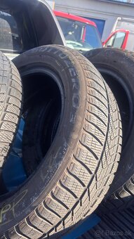 R18 235/55     PIRELLI SOTTOZERO 3 - 2
