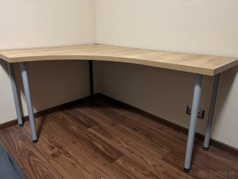 Kancelársky/písací stôl - 2