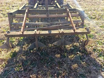 Predám kombinator, kultivator, rypaky. - 2