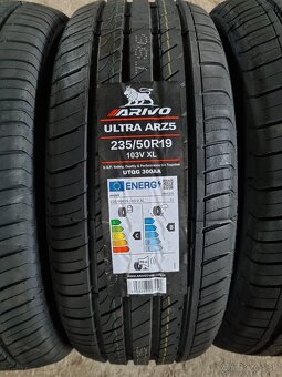 235/50/19 letné - 2