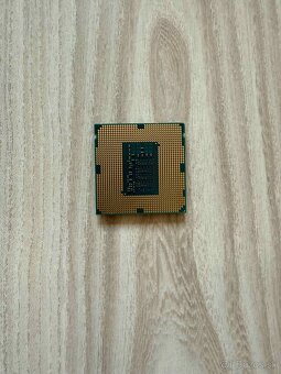 Intel Core i5-4460 (Socket 1150) – 4 jadrá, iGPU - 2