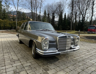 Mercedes 108-250 SE benzín - 2
