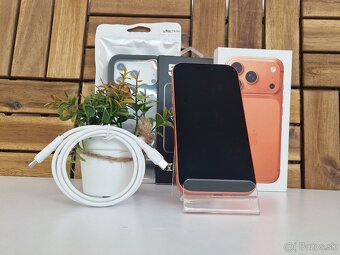 iPhone 17 Pro 256GB Kozmický oranžový - 2