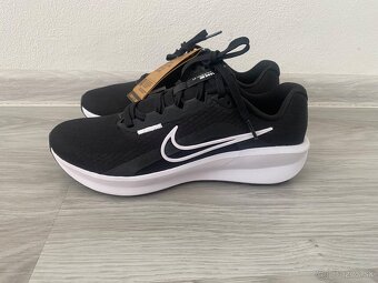 Nike 40,5 ( nové) - 2
