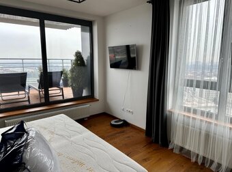 4izb.byt na prenájom Staré mesto - 2