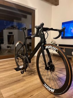 Pinarello Dogma F10 disc- Dura Ace DI2 - 2