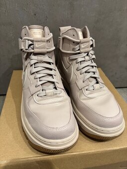 predám tenisky Nike Air Force 1 High Utility veľ 41 - 2