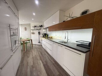 3 izbový Mezanín, 97 m2, pozemok 619 m2 (1/2), Sabinov - 2