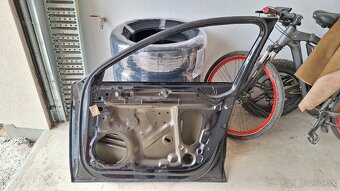 Prave predne dvere Audi a4 b9 lift - 2