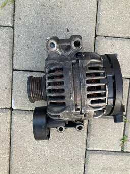 BMW e46 alternátor 110A bosch - 2