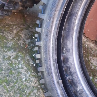 Pneumatiky PIRELLI SCORPION,MAXXIS DESERT - 2