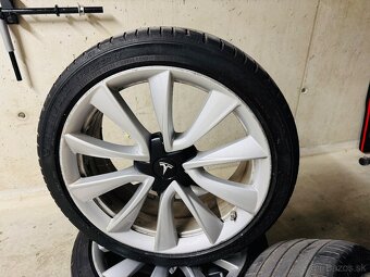 Tesla 19” disky+pneu+TPMS - 2