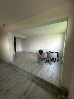 Predajný stánok na prenájom - 2