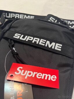 Predám Supreme Shoulder Bag - 2