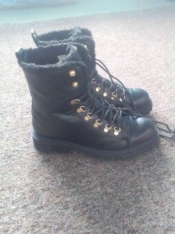 PREDÁM ZIMNÉ TOPÁNKY - 2