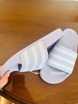 Adidas nove šlapky (37) - 2