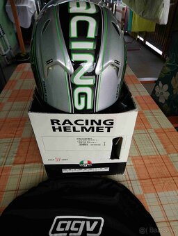 PREDÁM RACING PRILBU AGV - 2