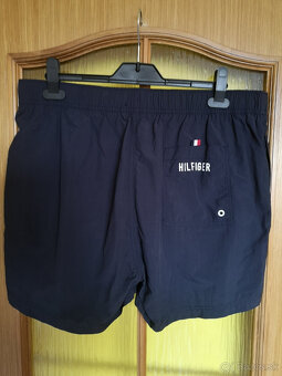 TOMMY HILFIGER pánske plavky veľkosť XL - 2