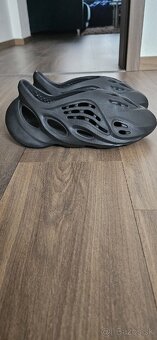 Adidas Yeezy Foam Runners - 2