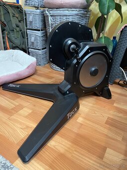Smart trenažér TACX flux S - 2