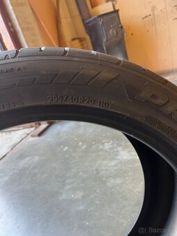 295/40 R20 - 2