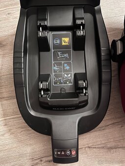 Vajíčko Maxi Cosi Tinca + isofix - 2