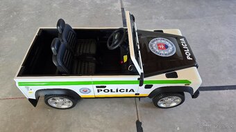 Detské elektrické autíčko Land Rover Defender - 2