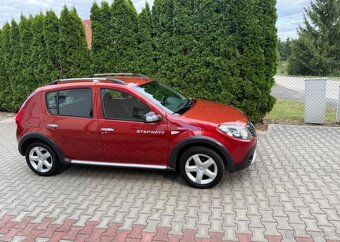 Dacia Sandero 1,6i Stepway klima nová spojka benzín manuál - 2