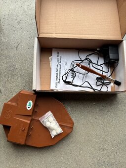 Elektronicky lapač švábov - 2