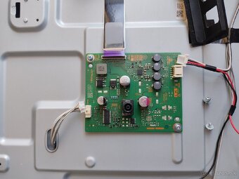 Sony KDL-40WE665 (TV) - 2