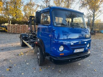 Hakový nosič kontajnerov - 2