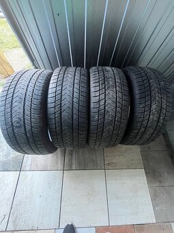 Predám pneumatiky 245/45 r19 - 2